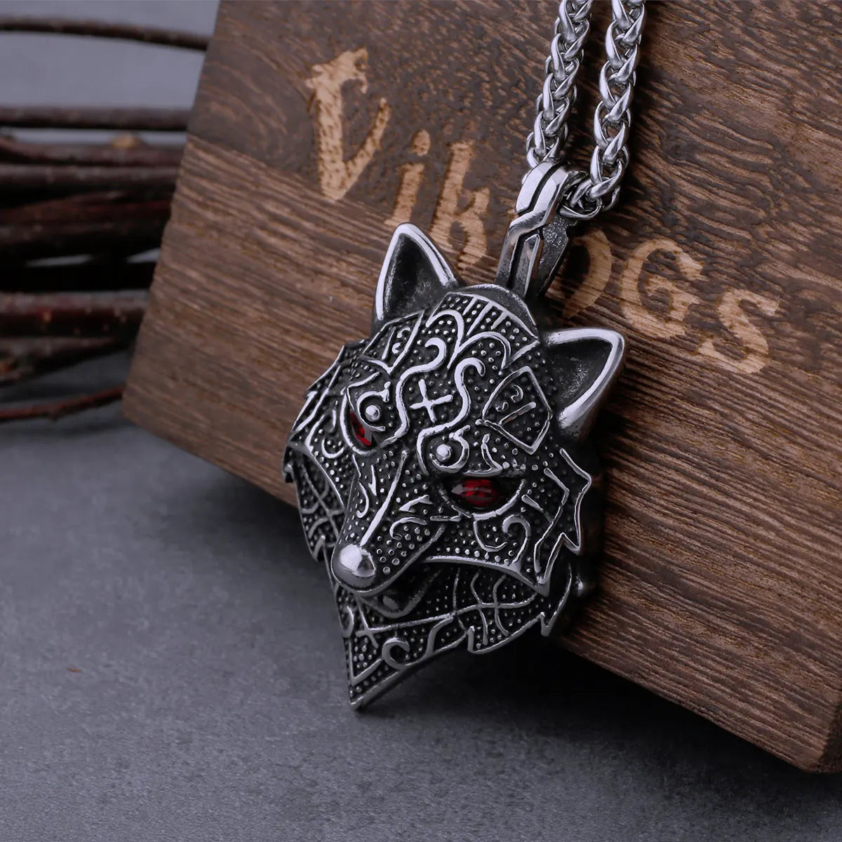 Guardian of the Underworld Garmr Helhound Necklace