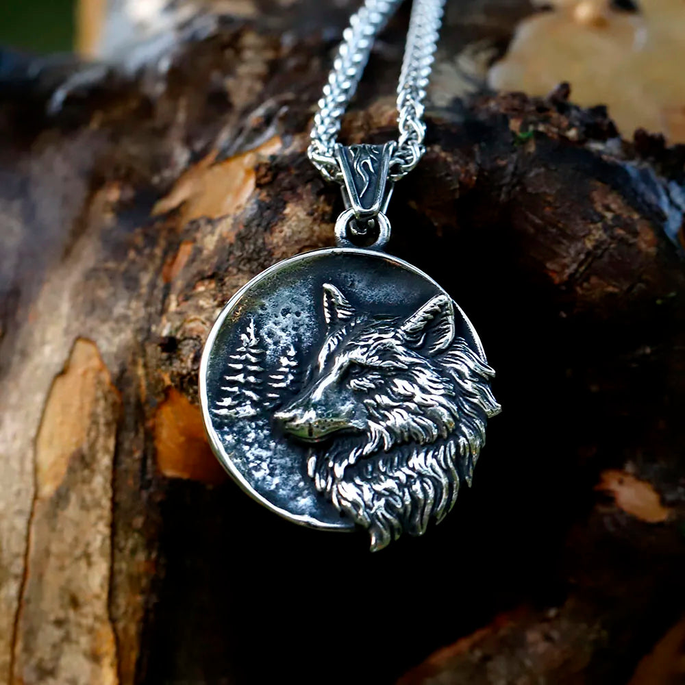 Shadow of Fenrir Necklace Pendant