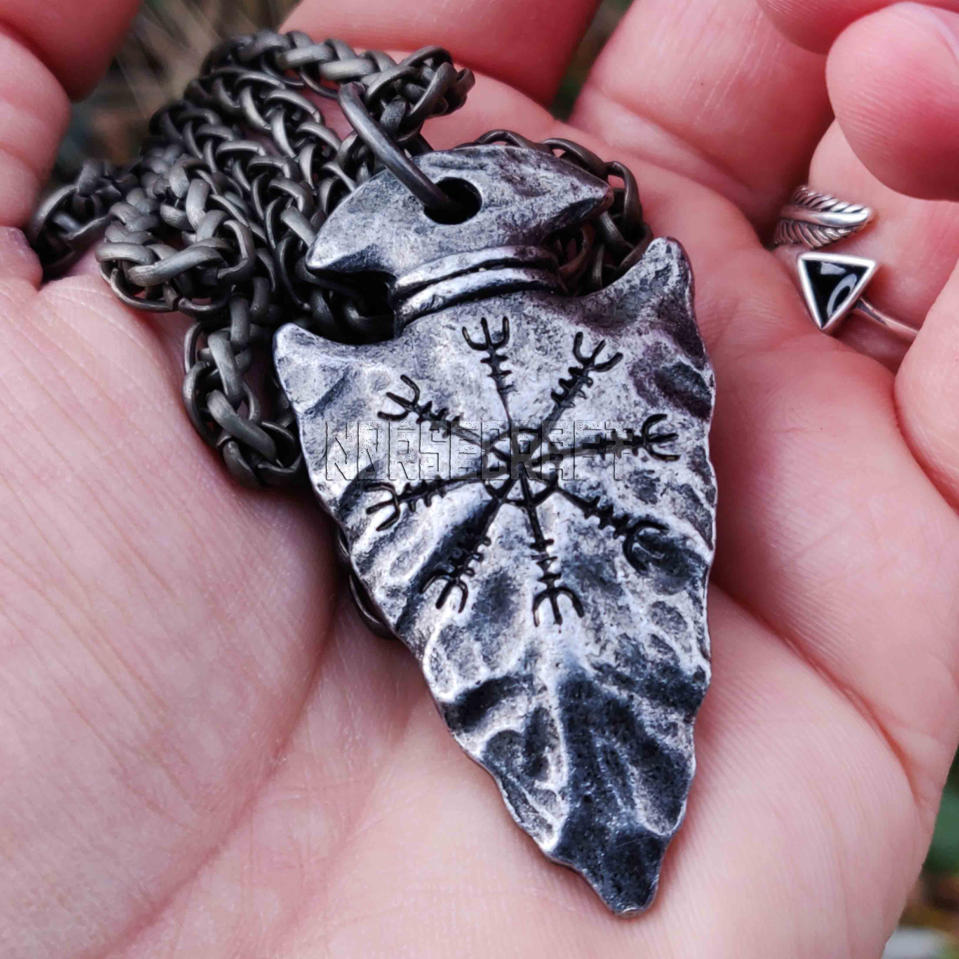 Viking Helm of Awe Arrowhead Necklace