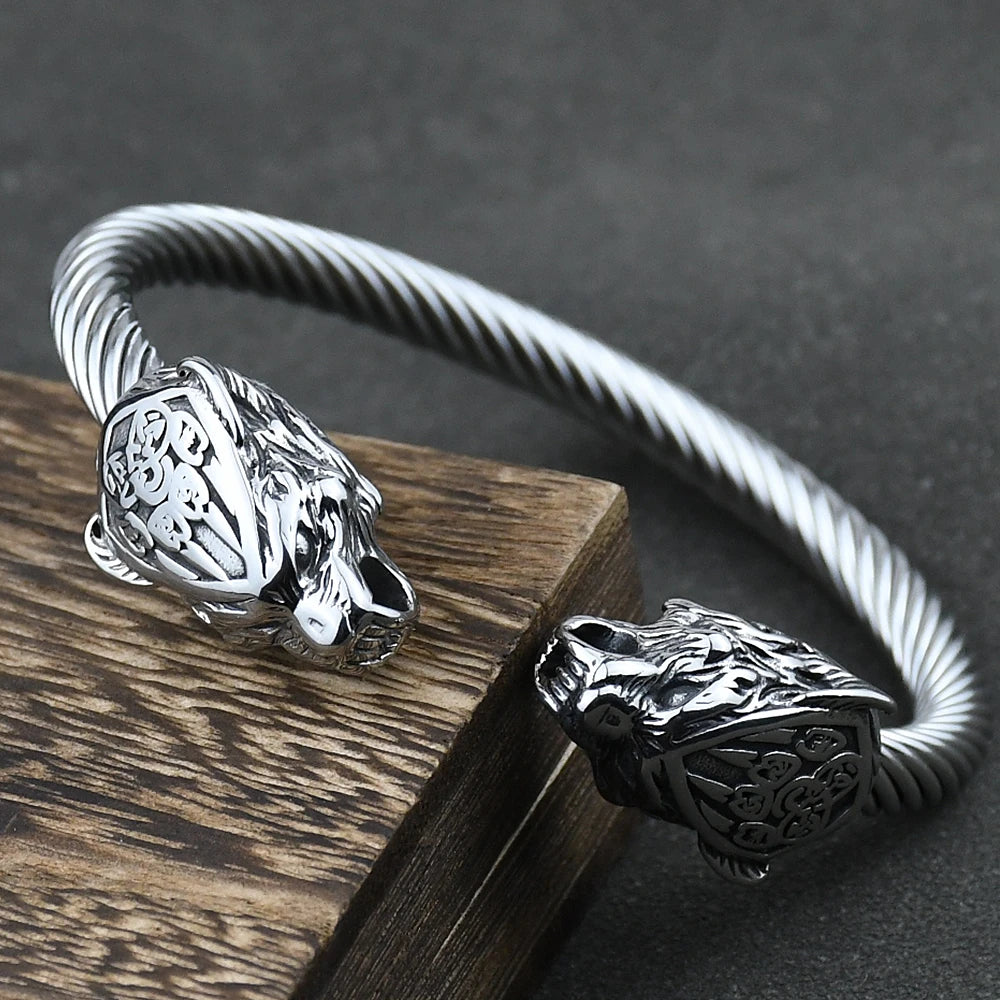 Wolves of The Nine Realms Arm Ring