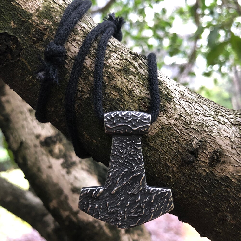 Mjölnir Mystic Age Necklace Stainless Steel