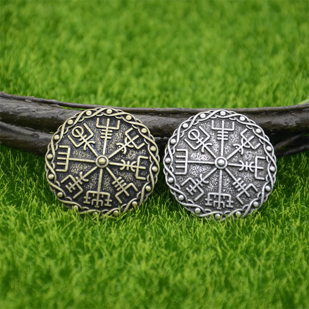 Protection of Vegvisir Brooch Pin