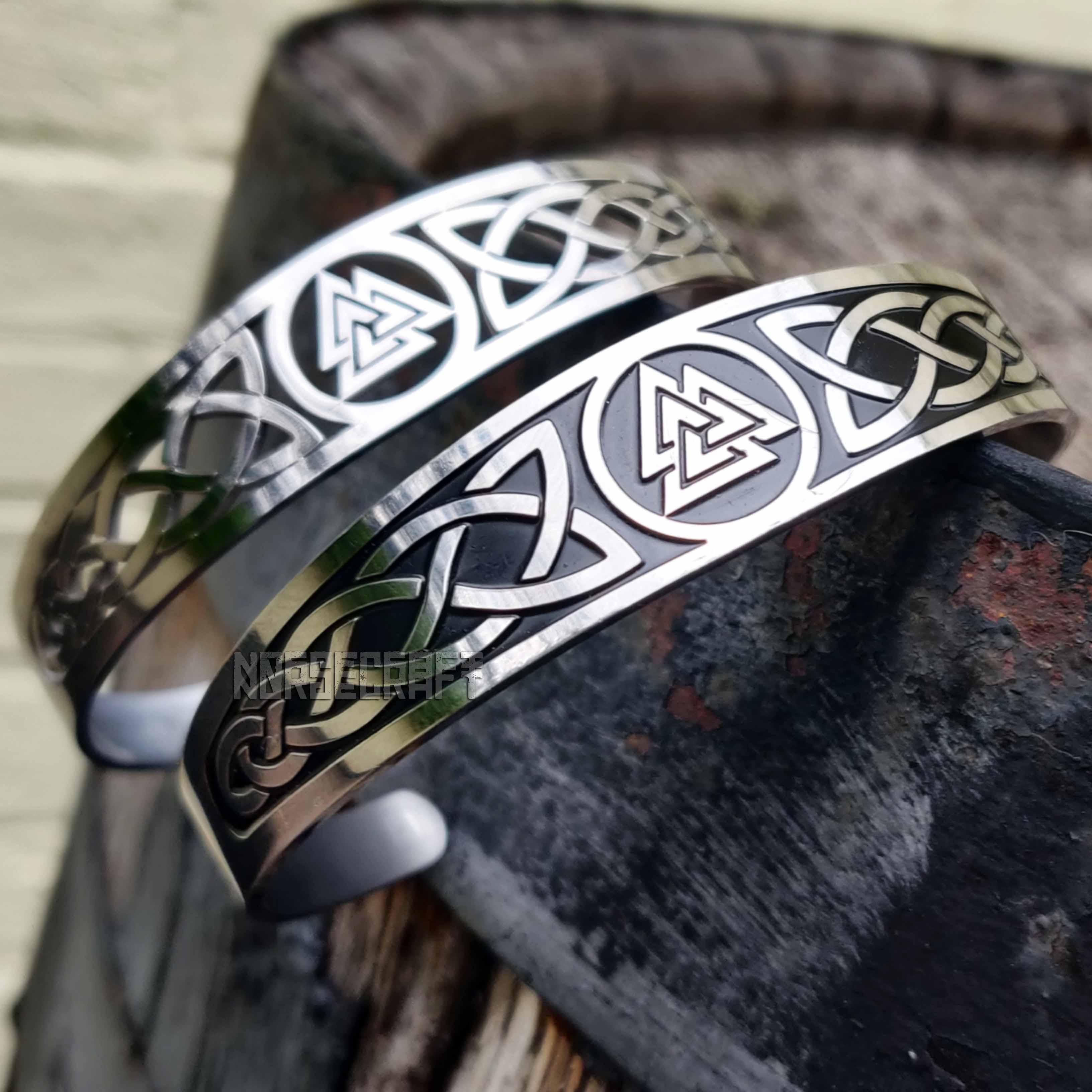 Realms of Odin Valknut Bracelet